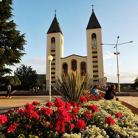 Hotel Pansion Ljubica Međugorje Esterno foto